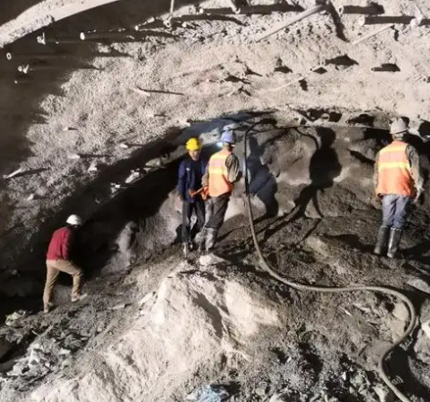 东营拱顶带模注浆料的施工流程及注意事项